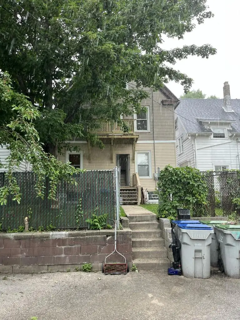734 S 31st STREET, Milwaukee, WI 53215 - #2