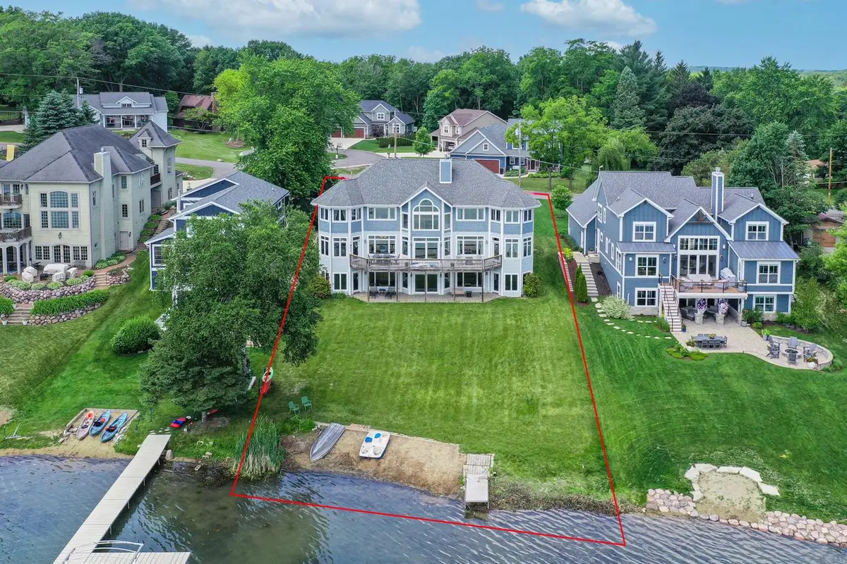 3711 Lake STREET, Burlington, WI 53105 - #1