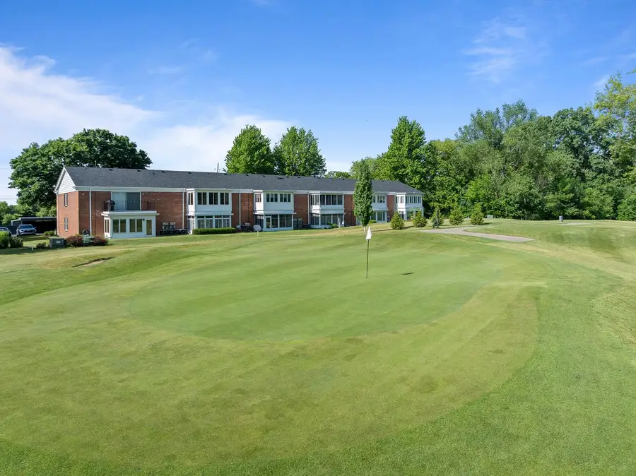348 County Road B #8, Fontana, WI 53125 - #2