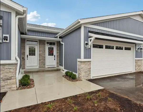 405 Falcon Ridge DRIVE #18, Burlington, WI 53105