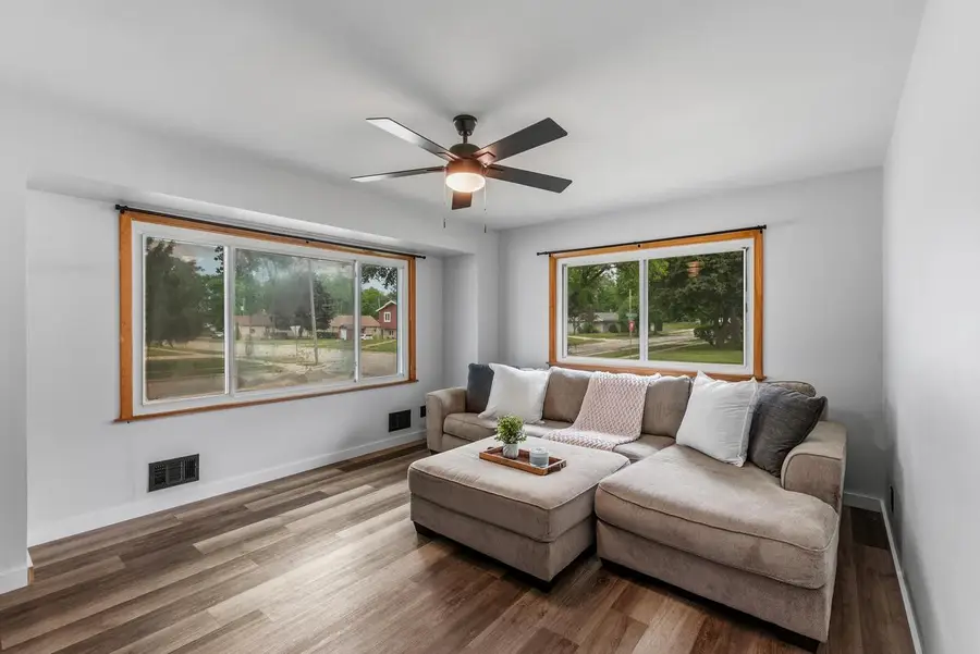2035 Parkfield DRIVE, West Bend, WI 53090 - #3