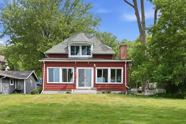 N30W29393 Hillcrest DRIVE, Pewaukee, WI 53072