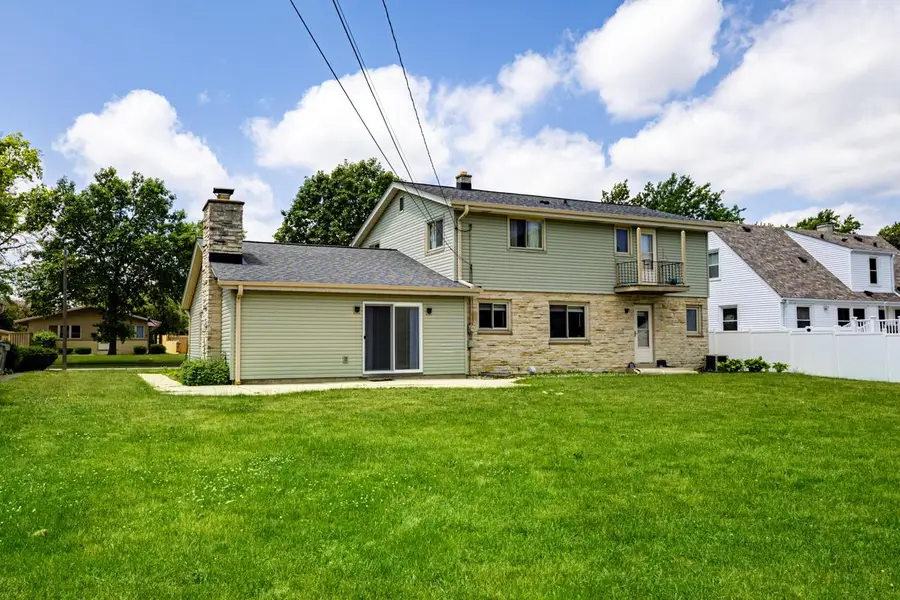 3710 S Massachusetts AVENUE, Milwaukee, WI 53220 - #3