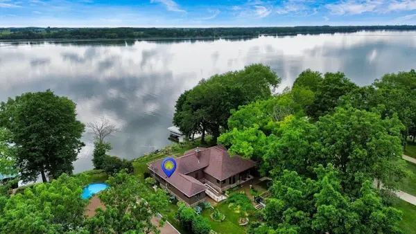 W9863 Dunn ROAD, Fox Lake, WI 53933