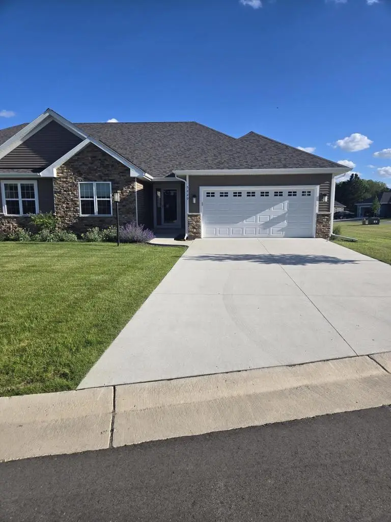 5229 Briarwood CIRCLE, Racine, WI 53402 - #1