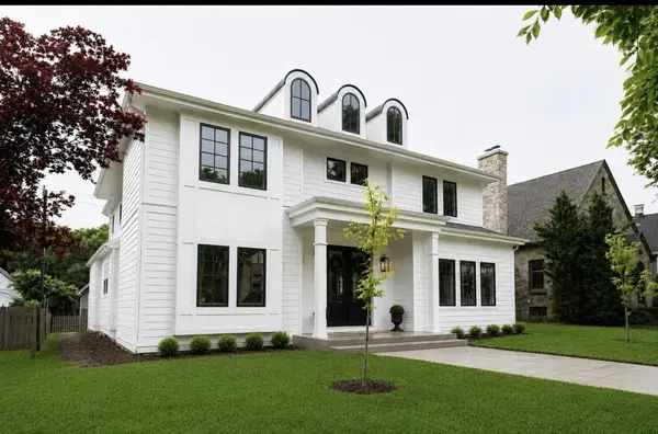 4840 N Larkin STREET, Whitefish Bay, WI 53217