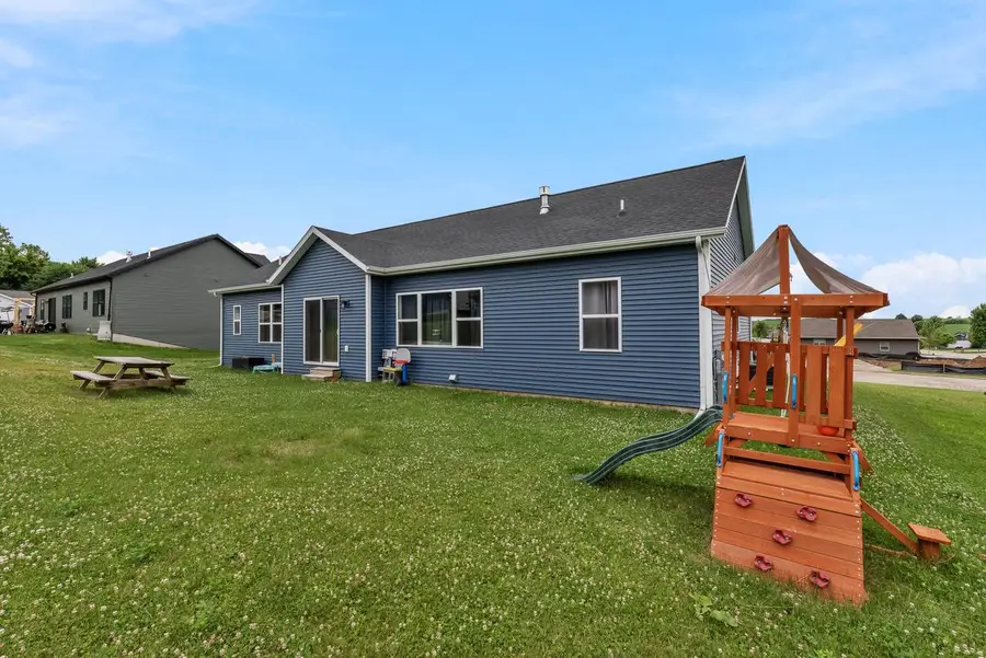 1074 Crystal LANE, Mayville, WI 53050 - #3