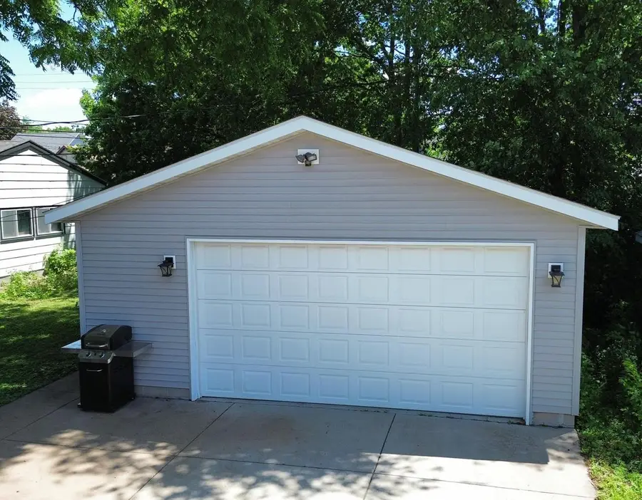618 Sioux STREET, Winona, MN 55987 - #2
