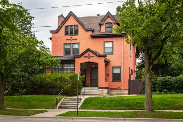1414 Main STREET, La Crosse, WI 54601