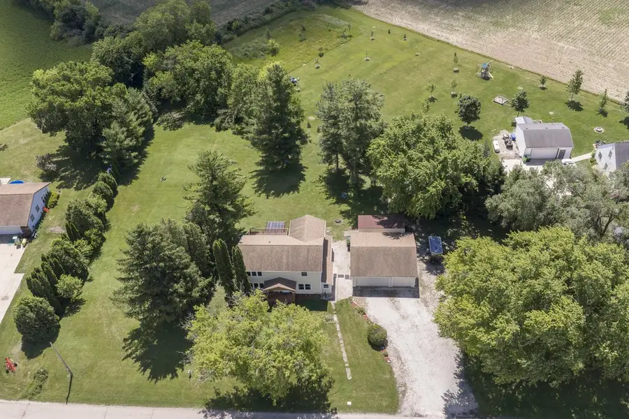 5651 Honey Creek ROAD, East Troy, WI 53120 - #2
