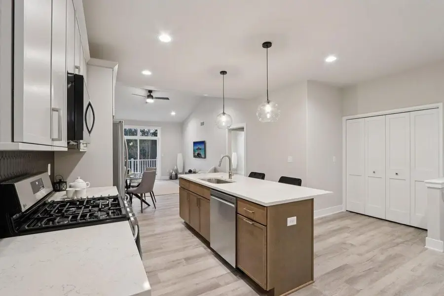 405 Falcon Ridge DRIVE #17, Burlington, WI 53105 - #3