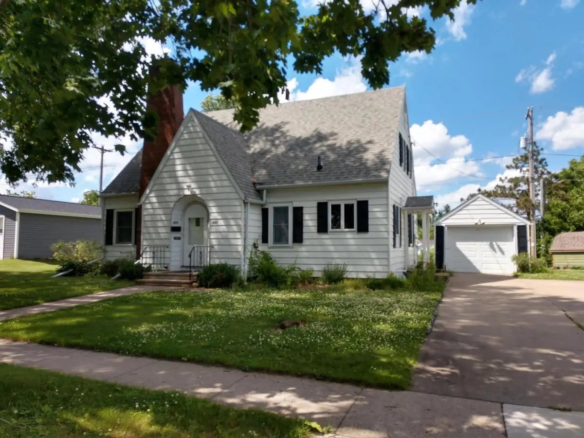 528 Hillcrest STREET, Viroqua, WI 54665 - #1