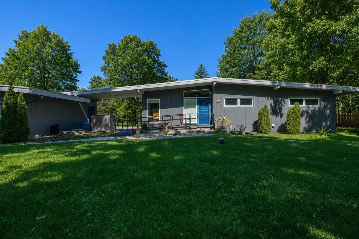 3325 Wilshire ROAD, Brookfield, WI 53045 - #1