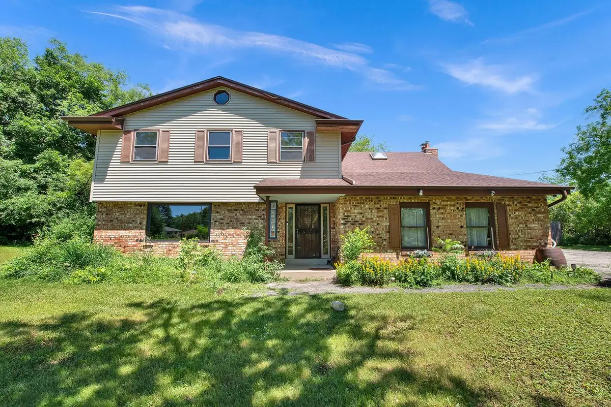 10124 W Vera AVENUE, Milwaukee, WI 53224 - #1