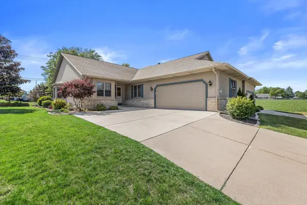 W155N6631 Blue Heron DRIVE, Menomonee Falls, WI 53051
