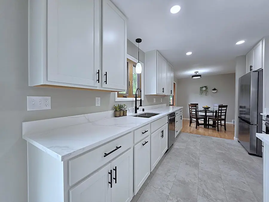 W136N7015 Claas ROAD, Menomonee Falls, WI 53051 - #2
