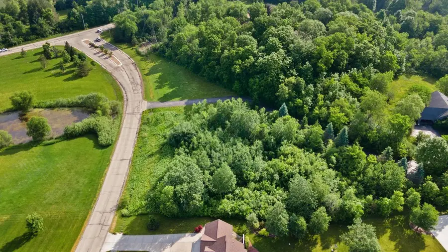 S63W22755 GARRETT DRIVE, Waukesha, WI 53189 - #3