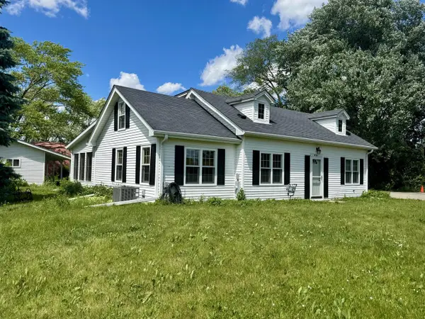 9730 37th PLACE, Kenosha, WI 53144