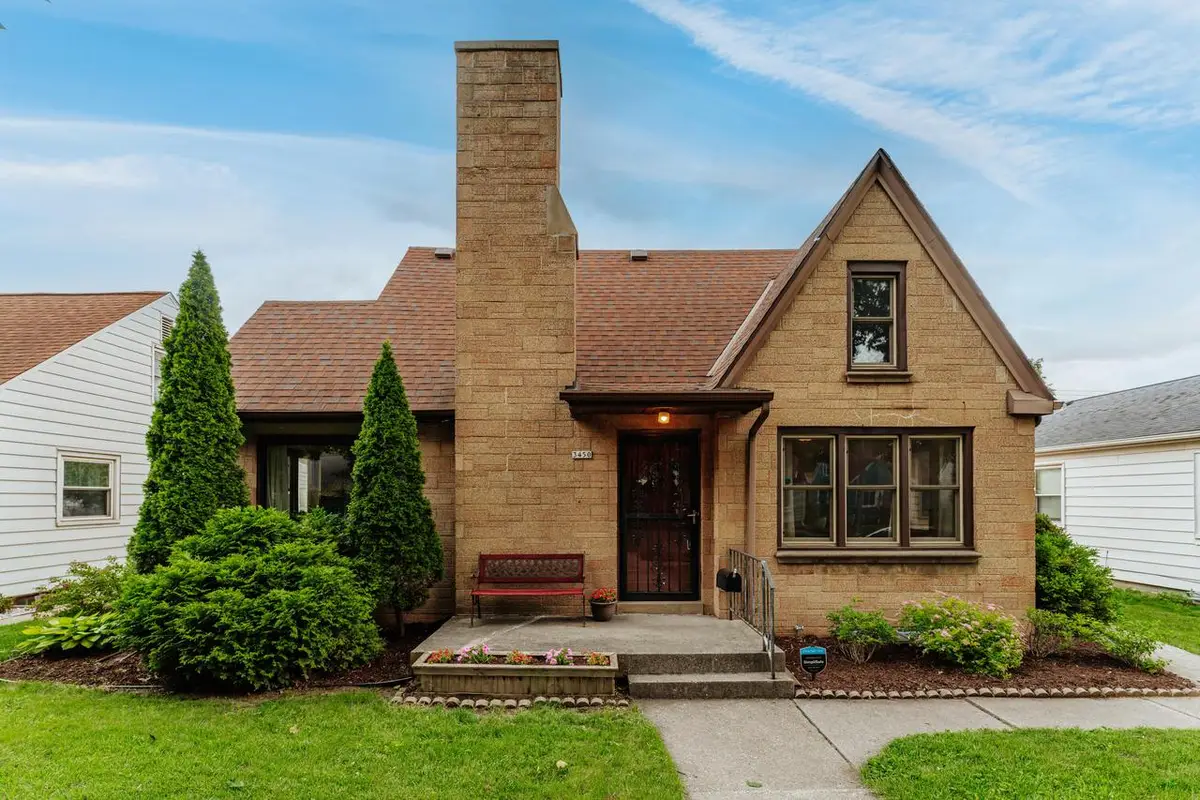 3450 N 89th STREET, Milwaukee, WI 53222 - #1