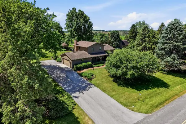 W1325 Hemauer DRIVE, New Holstein, WI 53061