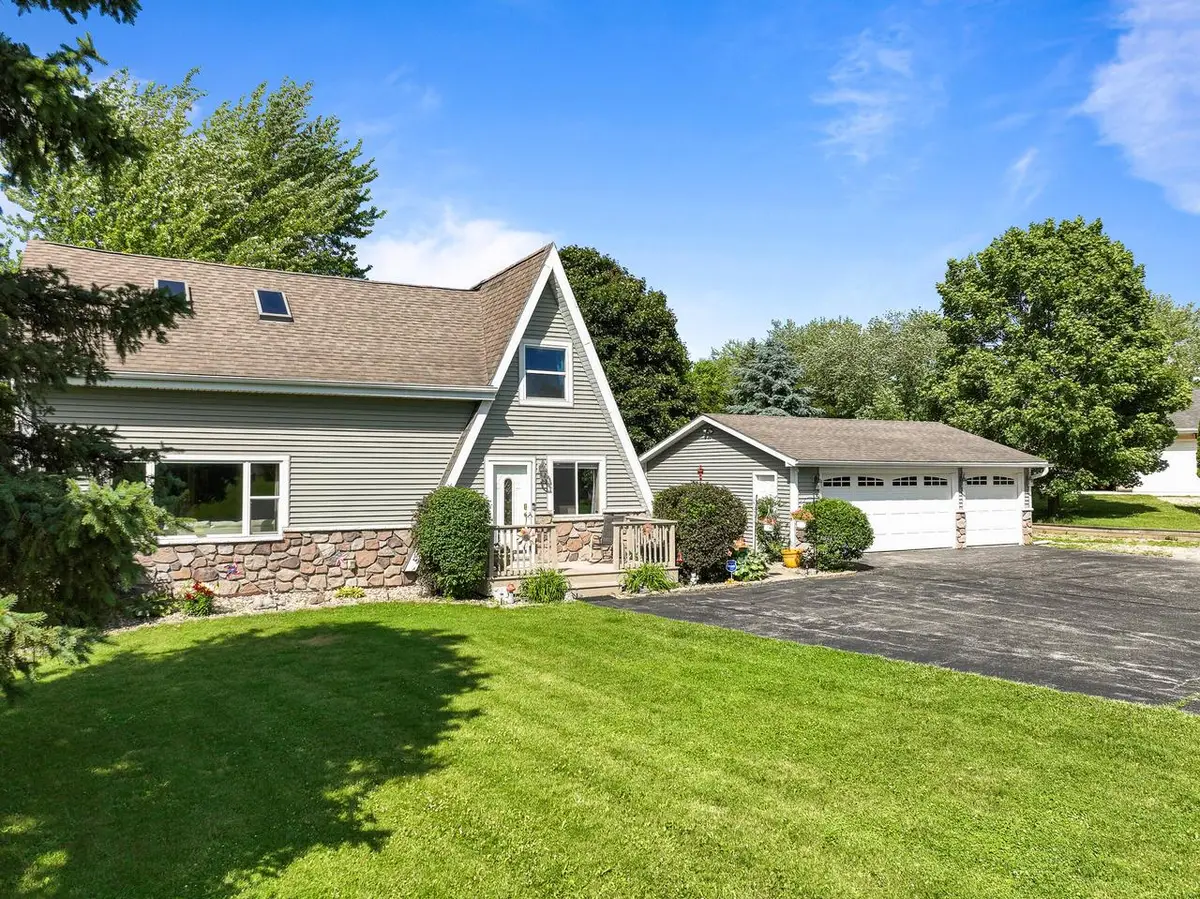 W6093 Mariner Hills TRAIL, Elkhorn, WI 53121 - #1