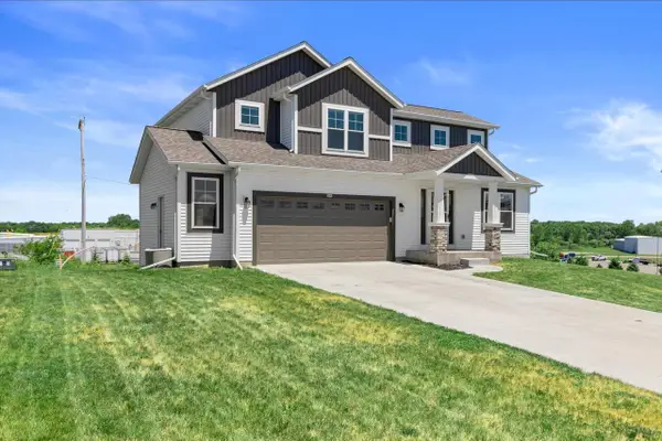906 Ridge COURT, Watertown, WI 53094