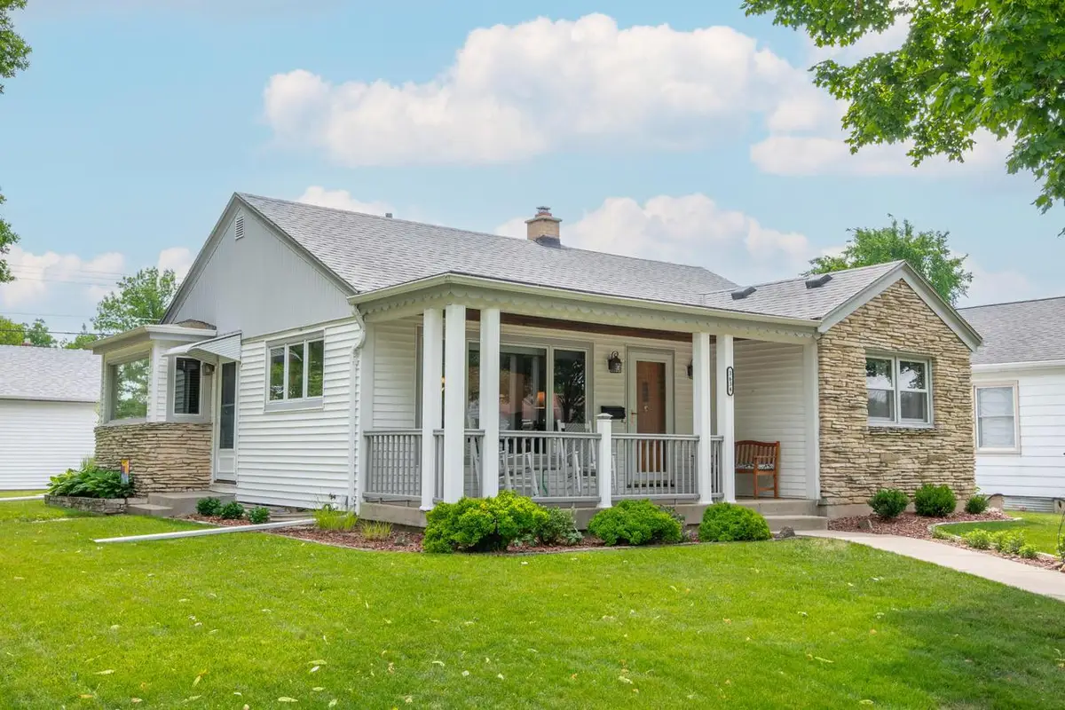 3634 N 97th PLACE, Milwaukee, WI 53222 - #1