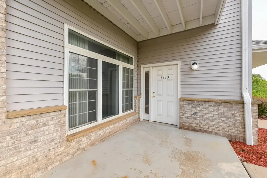 6913 S Rolling Meadows COURT, Oak Creek, WI 53154 - #2
