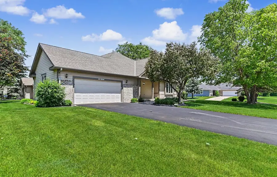 N22W26492 Shooting Star ROAD #2, Pewaukee, WI 53072 - #3