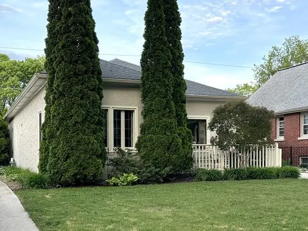 4920 N Newhall STREET, Whitefish Bay, WI 53217