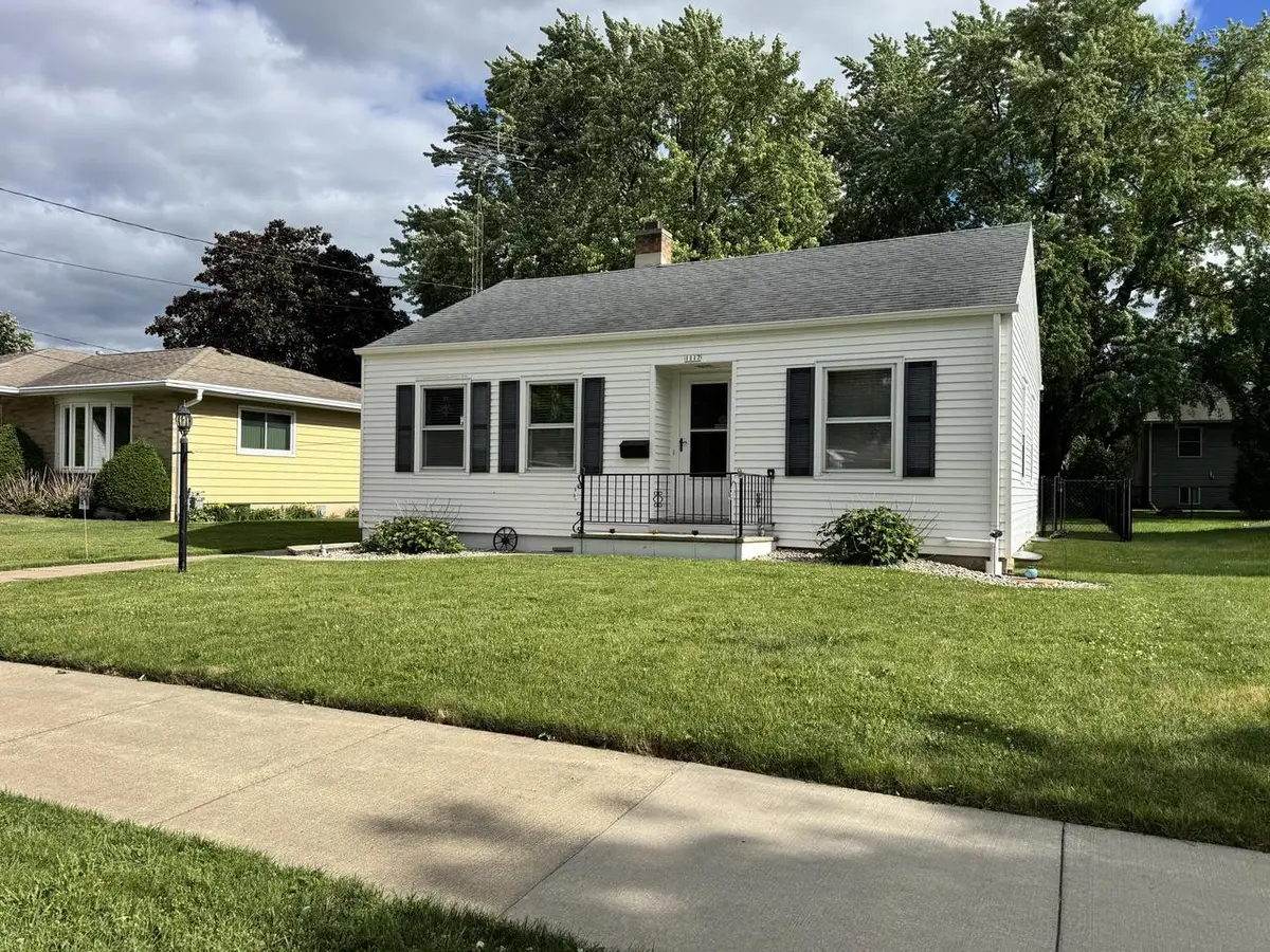 1117 Adams AVENUE, Oshkosh, WI 54902 - #1