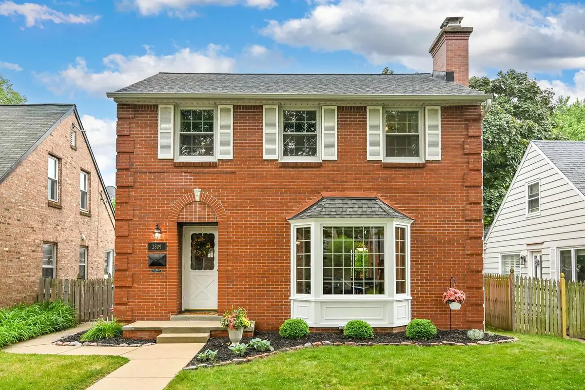 2809 N 77th STREET, Milwaukee, WI 53222 - #1