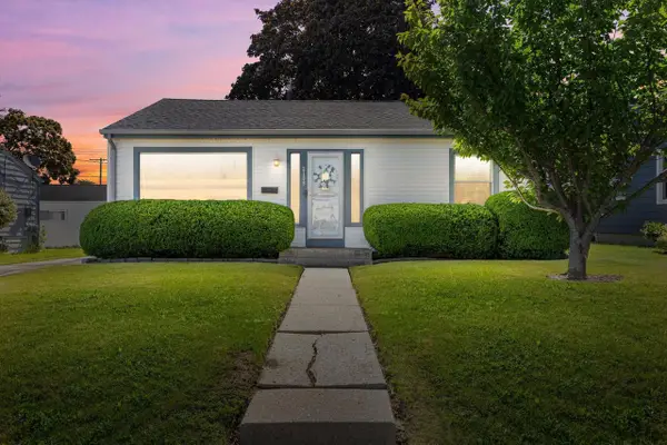 2109 Monroe AVENUE, Racine, WI 53405