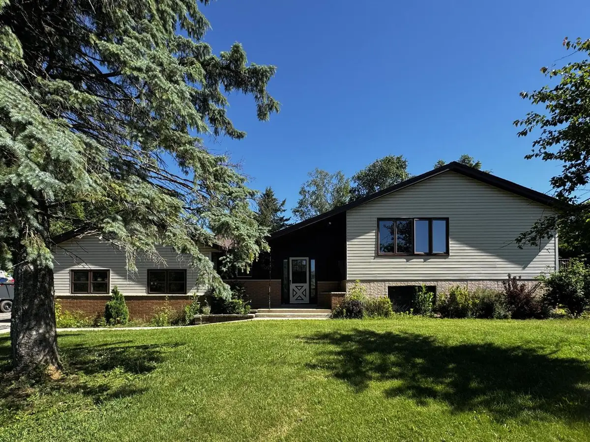 N56W25790 Richmond ROAD, Lisbon, WI 53089 - #1