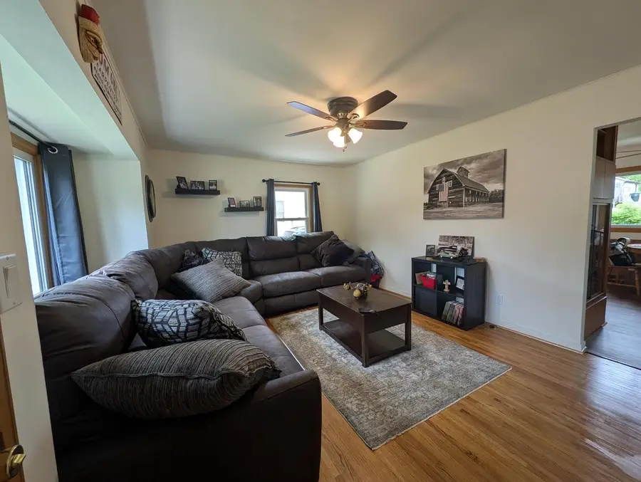 4059 S Alexander AVENUE, Saint Francis, WI 53235 - #2