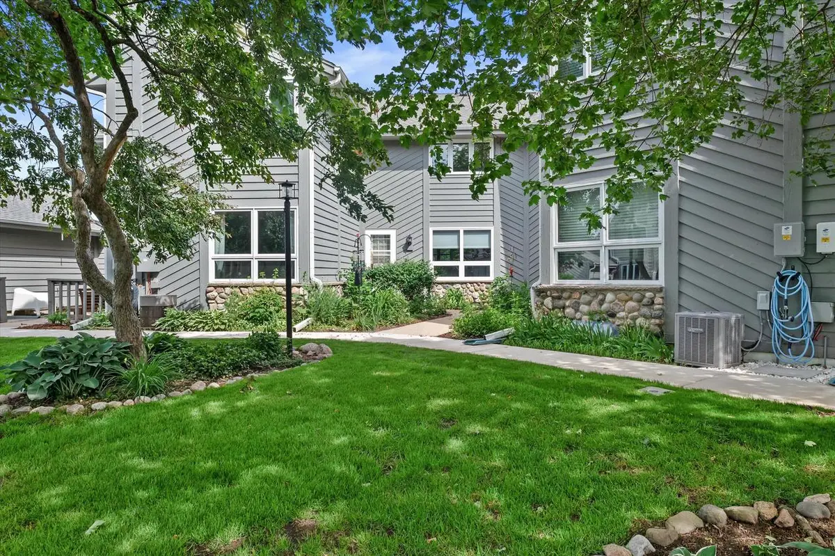 15661 W Ridge ROAD, New Berlin, WI 53151 - #1