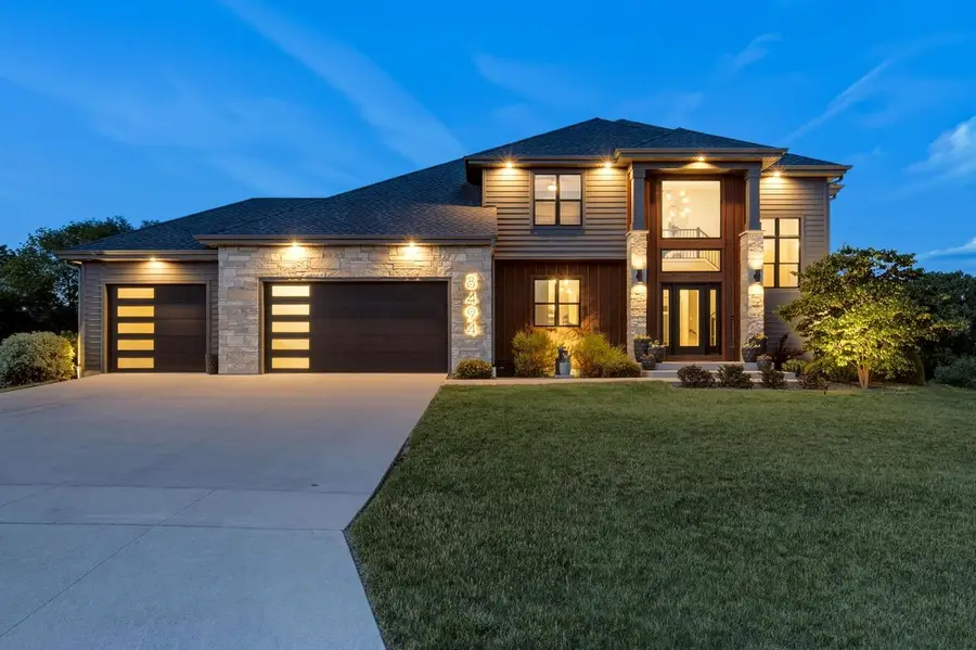 8494 S Nighthawk TRAIL, Oak Creek, WI 53154 - #2