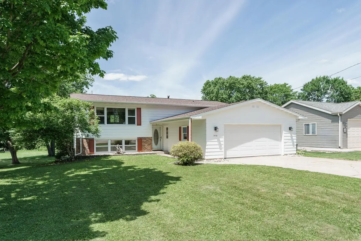 1410 Davis STREET, Watertown, WI 53098 - #1