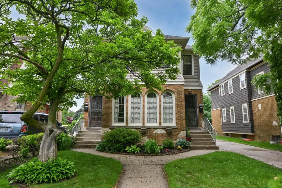 4116 N Woodburn STREET #4118, Shorewood, WI 53211 - #2