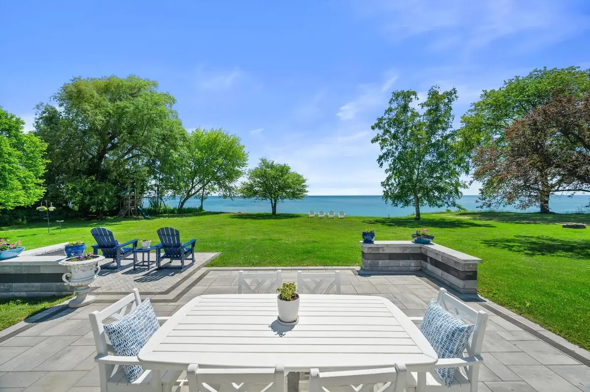 13334 N Lakewood DRIVE, Mequon, WI 53097 - #1