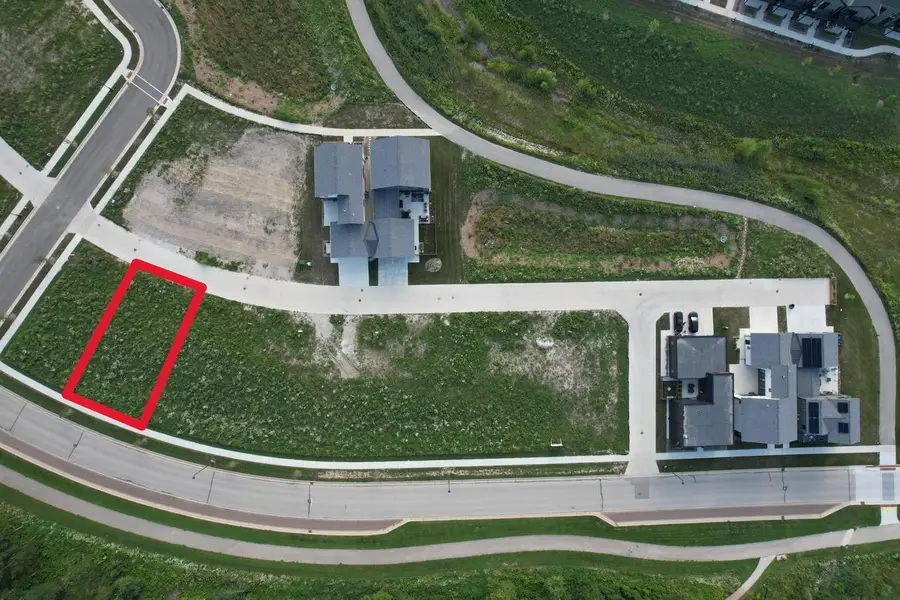 9423 S LAKE VISTA PARKWAY, Oak Creek, WI 53154 - #2