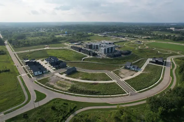 9423 S LAKE VISTA PARKWAY #3008, Oak Creek, WI 53154