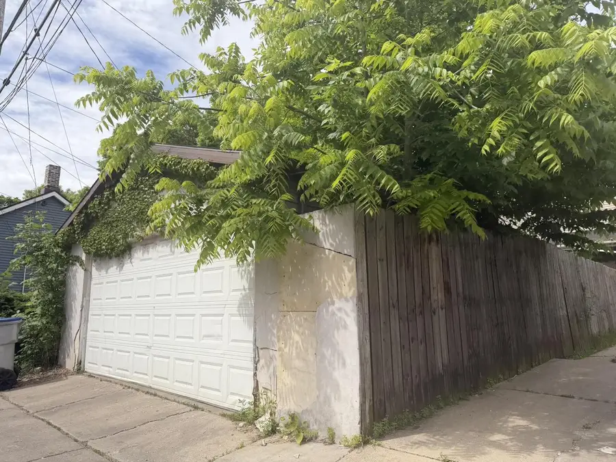 2356 S 13th STREET, Milwaukee, WI 53215 - #3