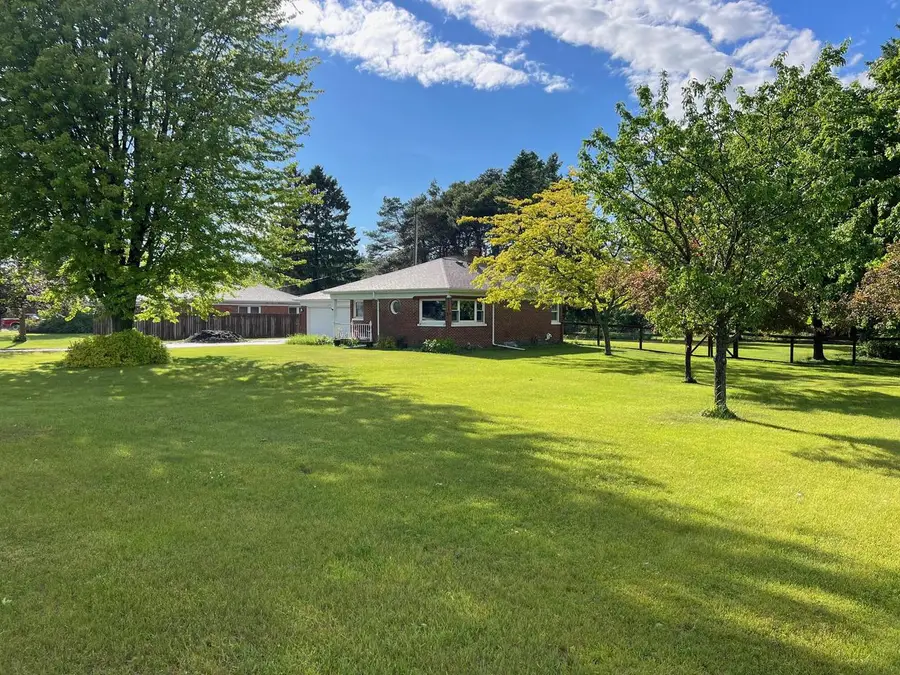 3016 Memorial DRIVE, Two Rivers, WI 54241 - #2