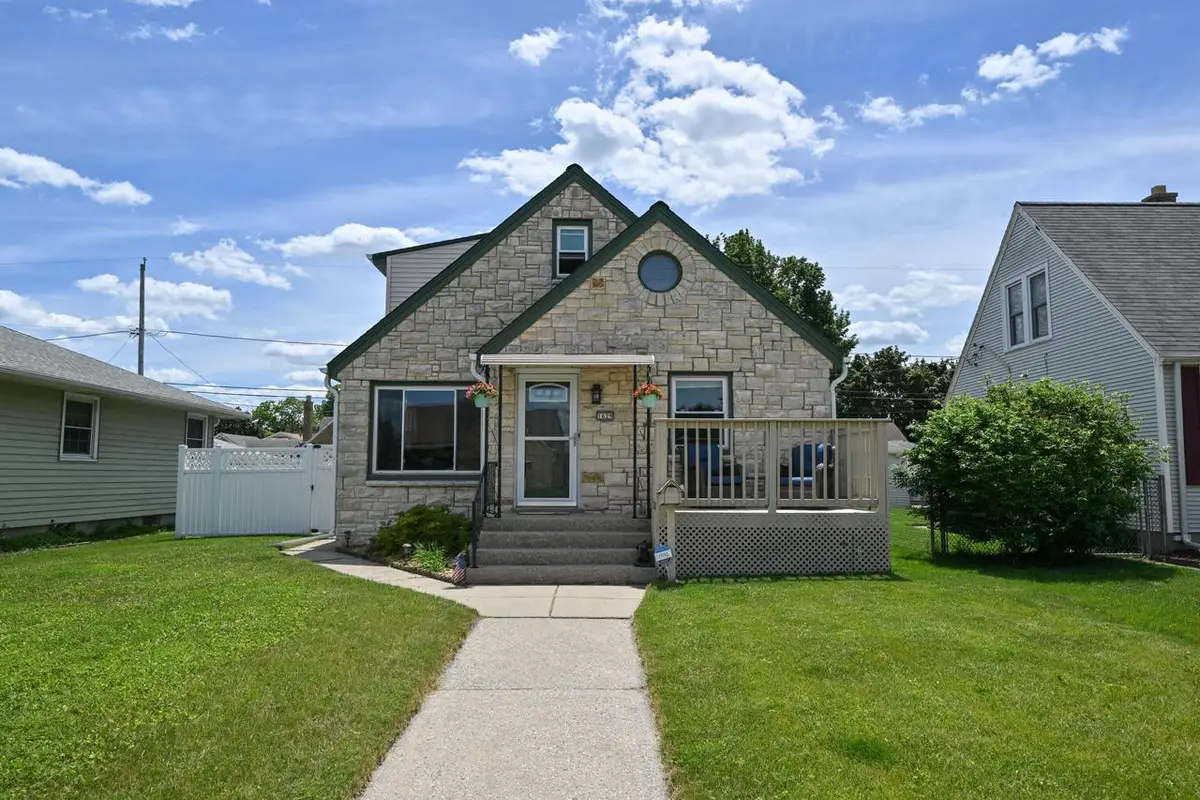 1629 Minnesota AVENUE, South Milwaukee, WI 53172 - #1