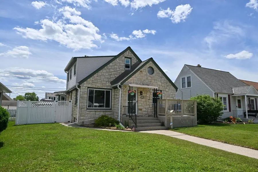 1629 Minnesota AVENUE, South Milwaukee, WI 53172 - #2
