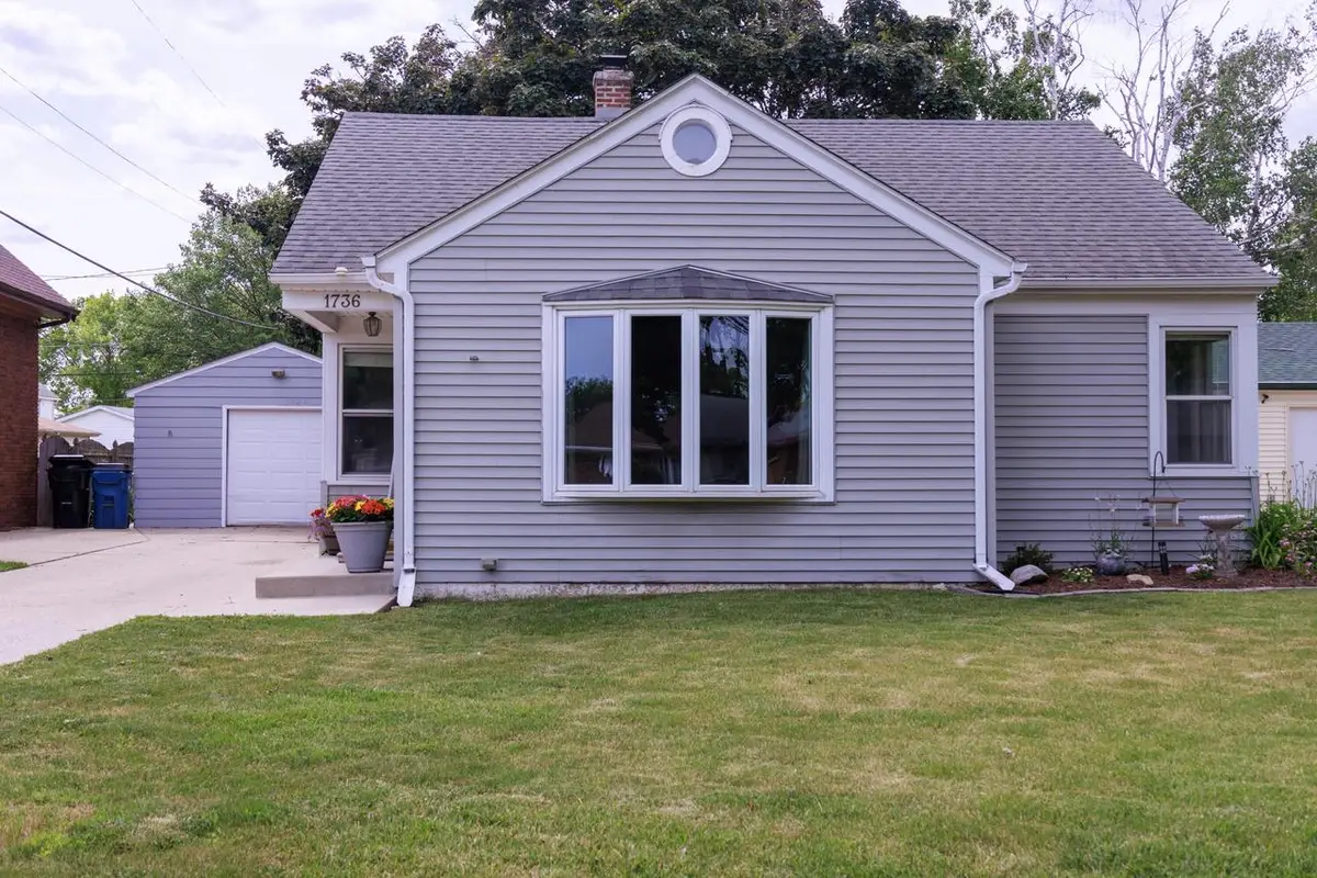 1736 Lathrop AVENUE, Racine, WI 53405 - #1