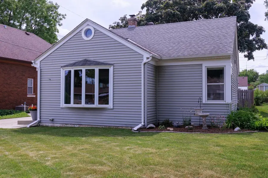 1736 Lathrop AVENUE, Racine, WI 53405 - #3