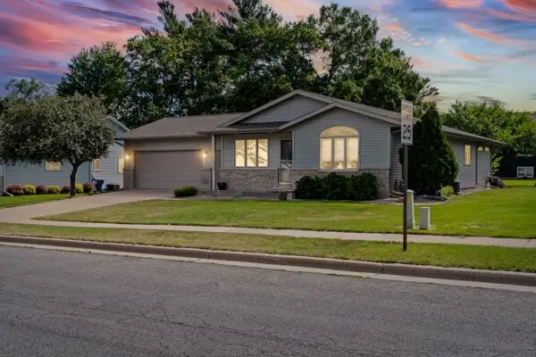 1124 EAST AVENUE N, Onalaska, WI 54650