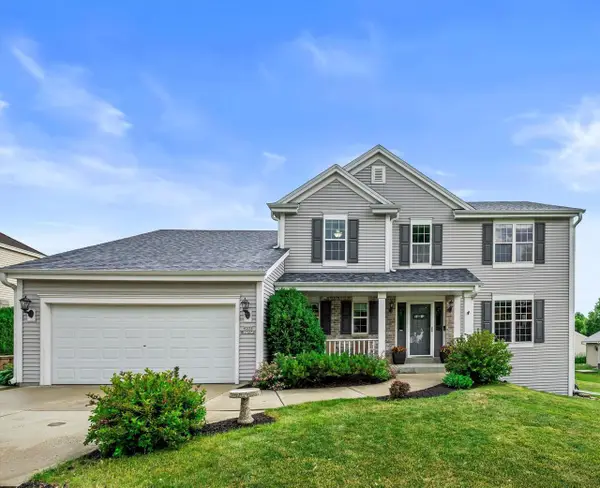 W203N17272 Francis DRIVE, Jackson, WI 53037